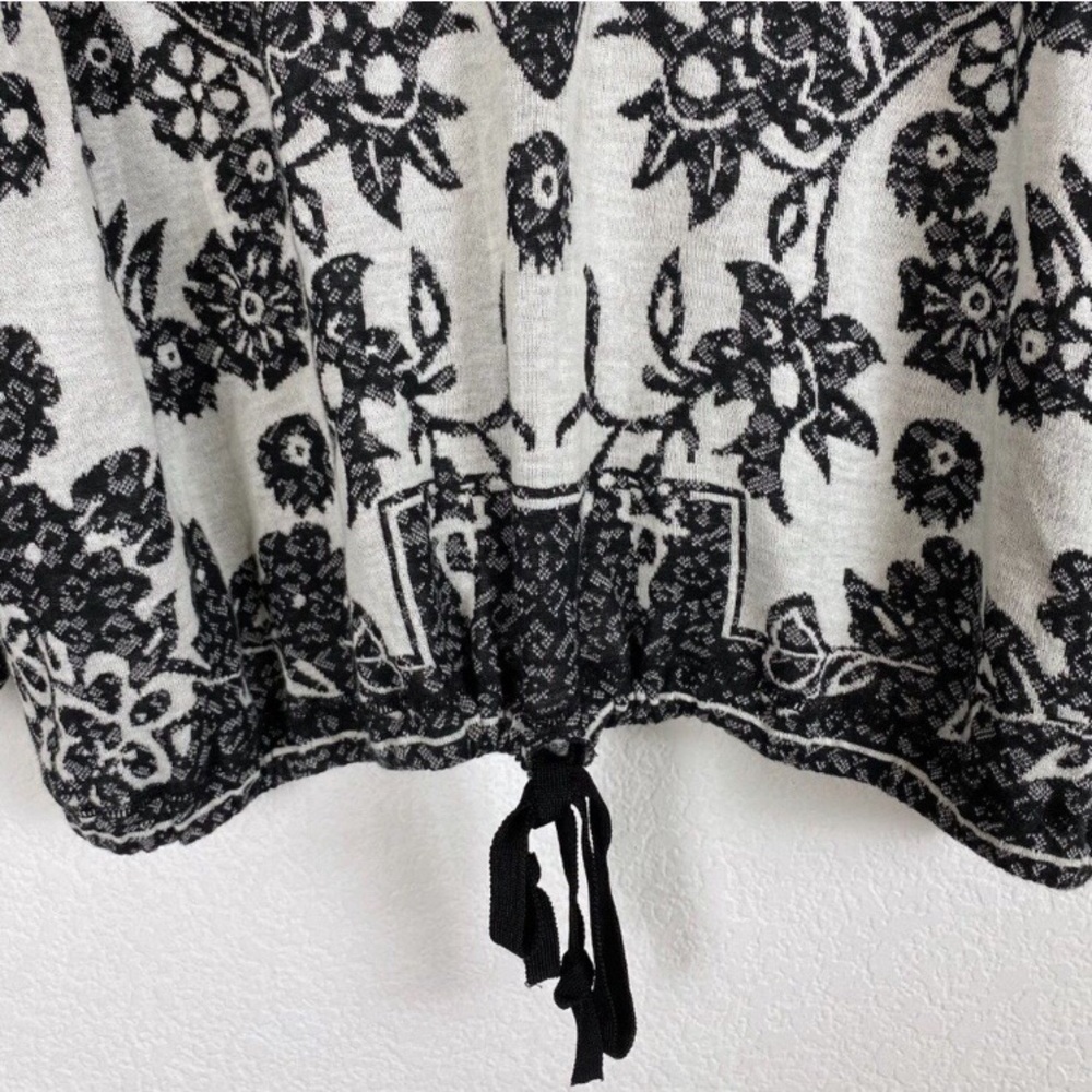 Free People hoodie, pullover, sweater - Picture 4 of 6